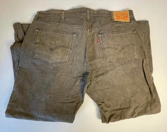 Vintage Levi’s 501 Y2K Gray Jean- Men 40x30