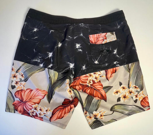 Rusty Y2K Flower Boardies - Men 38