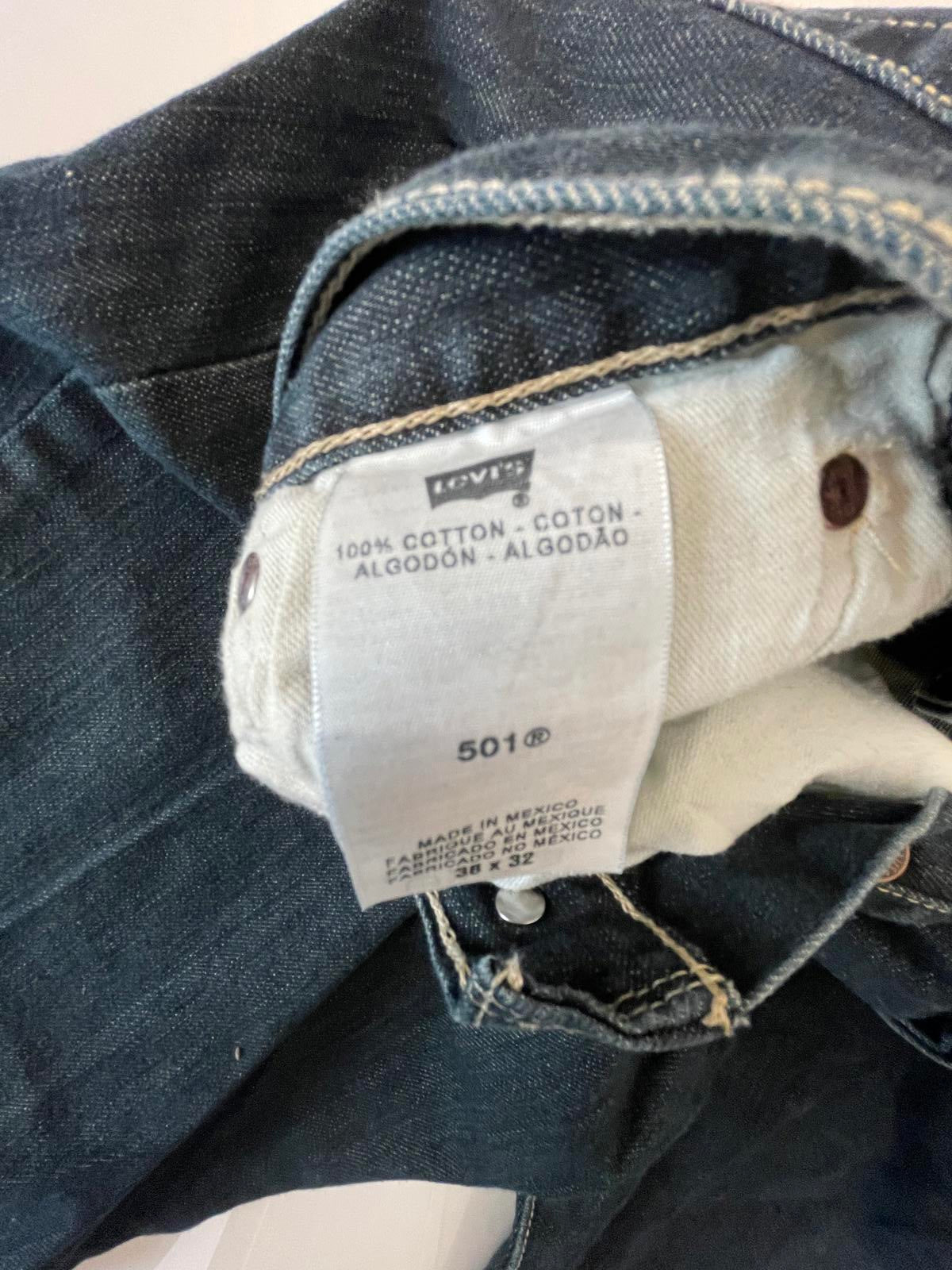 501 Dark Wash Levi’s - 38/32