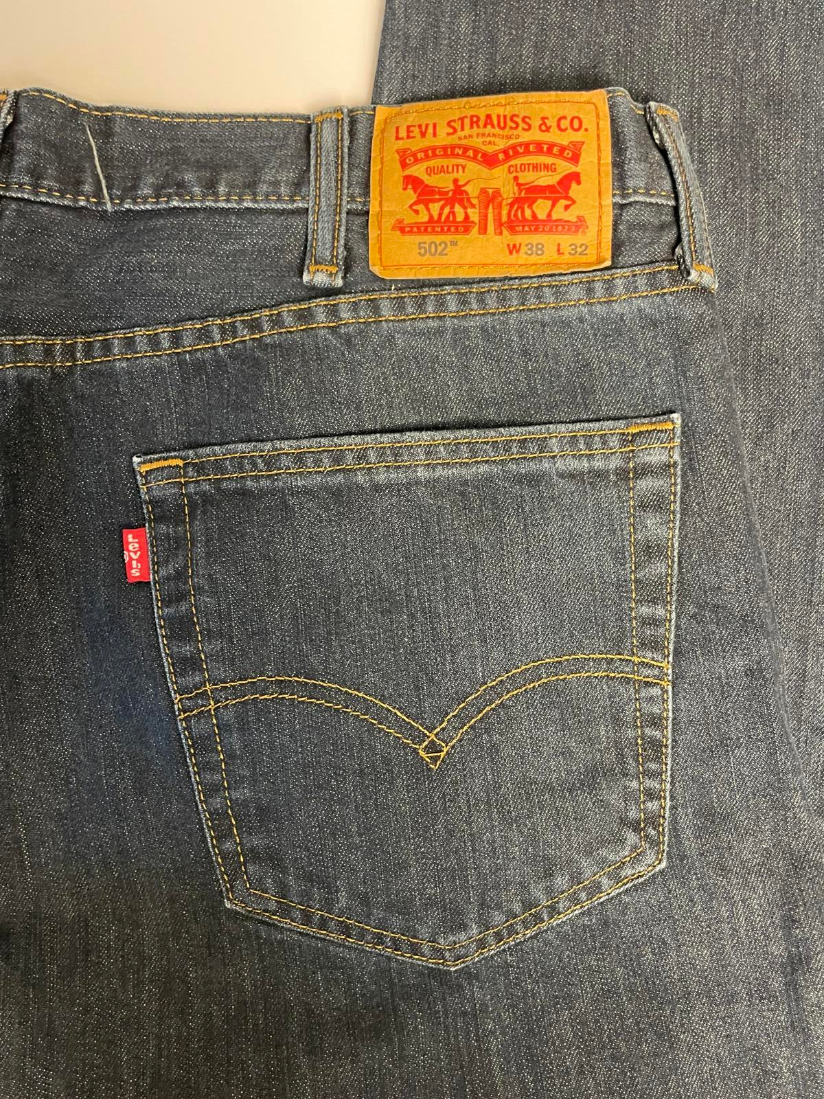 Levi’s 502 Dark Wash Jeans- Men 38x32