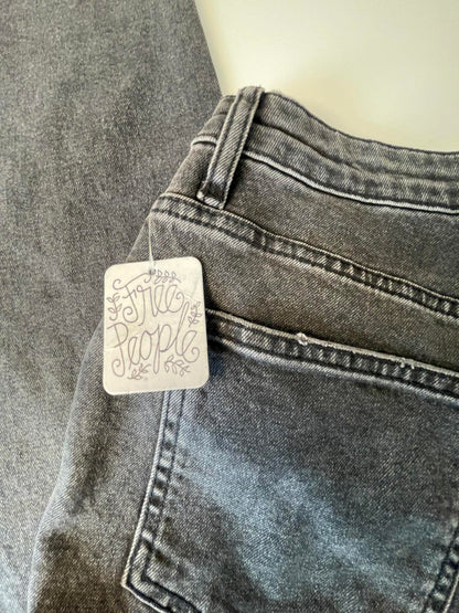 Free People Clean Girlfriend Straight Leg Jeans- Women 30