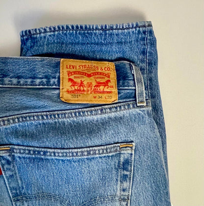 Levi’s 501 Distressed Straight Leg Jean -Men 34x30